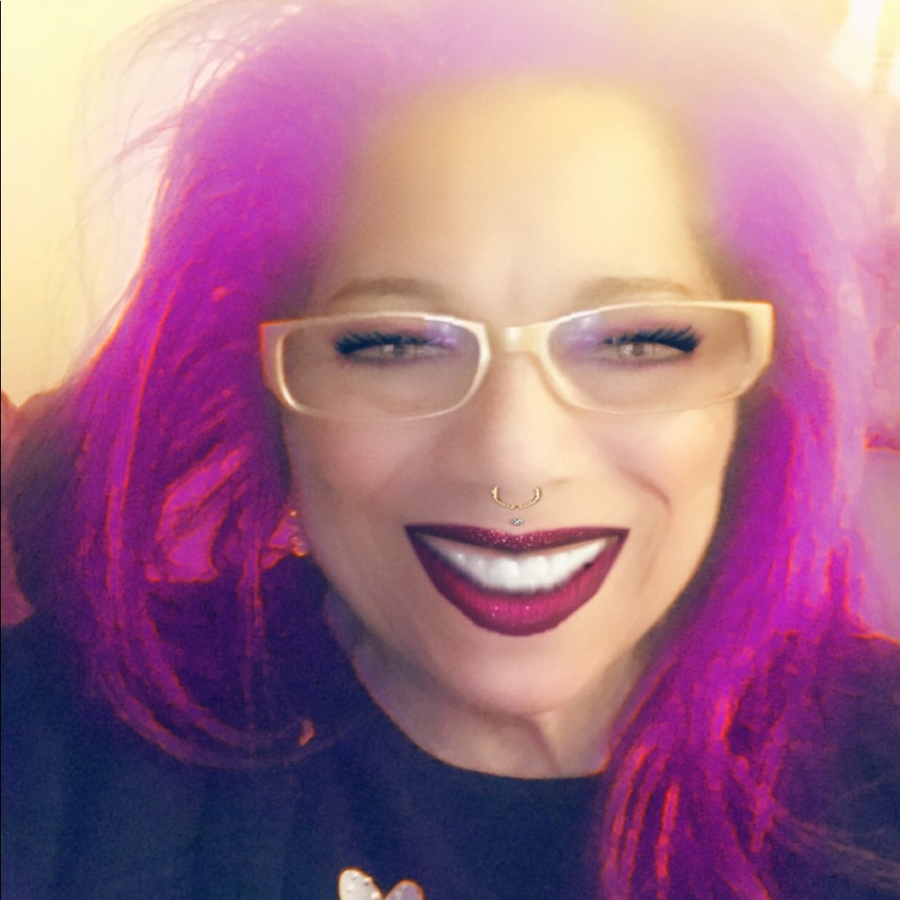 Meet your Posher, Phyllis